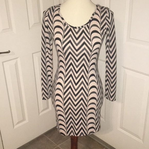 Chevron Striped Long Sleeve Mini Dress - Picture 3 of 6